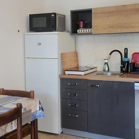 Apartmani Sonia Njivice Kültér fotó