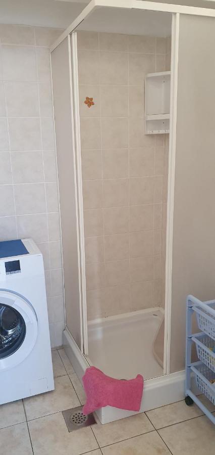 Apartmani Sonia Njivice Kültér fotó