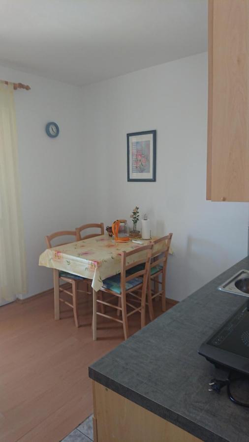 Apartmani Sonia Njivice Kültér fotó