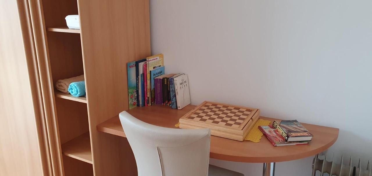 Apartmani Sonia Njivice Kültér fotó