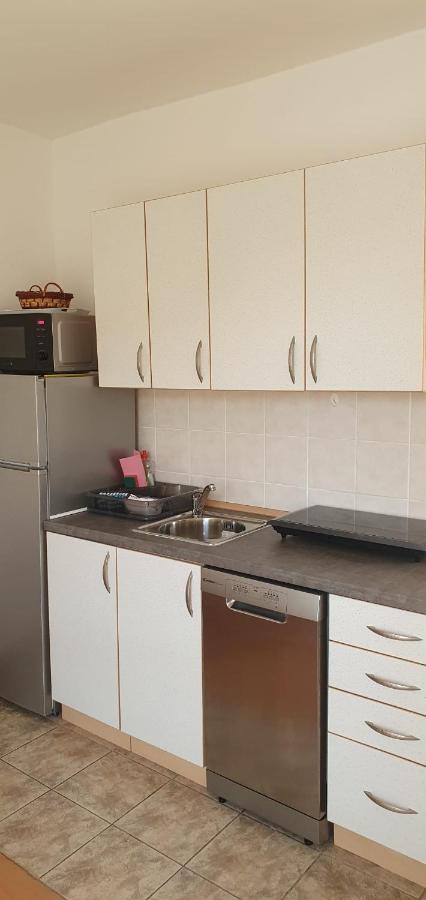 Apartmani Sonia Njivice Kültér fotó