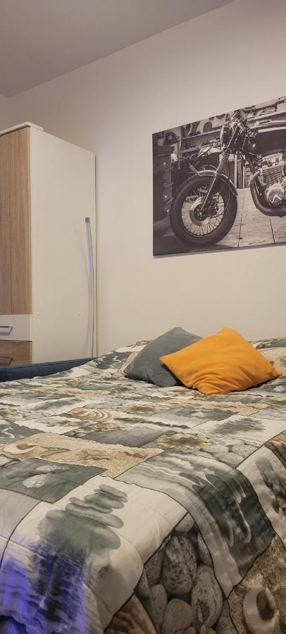 Apartmani Sonia Njivice Kültér fotó