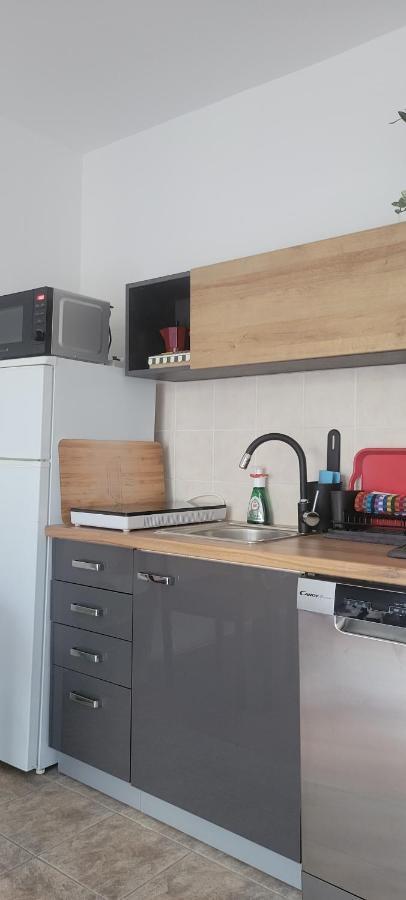 Apartmani Sonia Njivice Kültér fotó